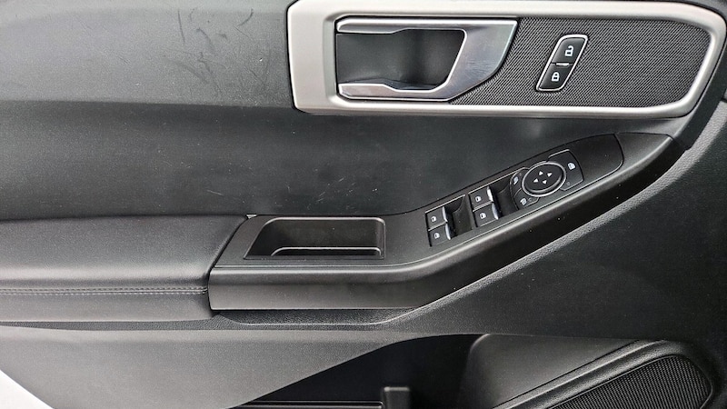 2021 Ford Explorer  12
