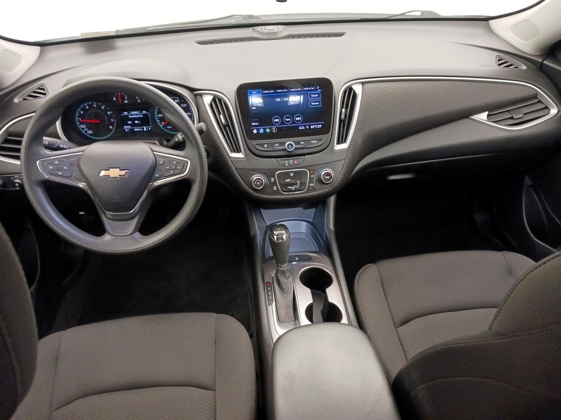 Thumbnail: 2020 Chevrolet Malibu - 9