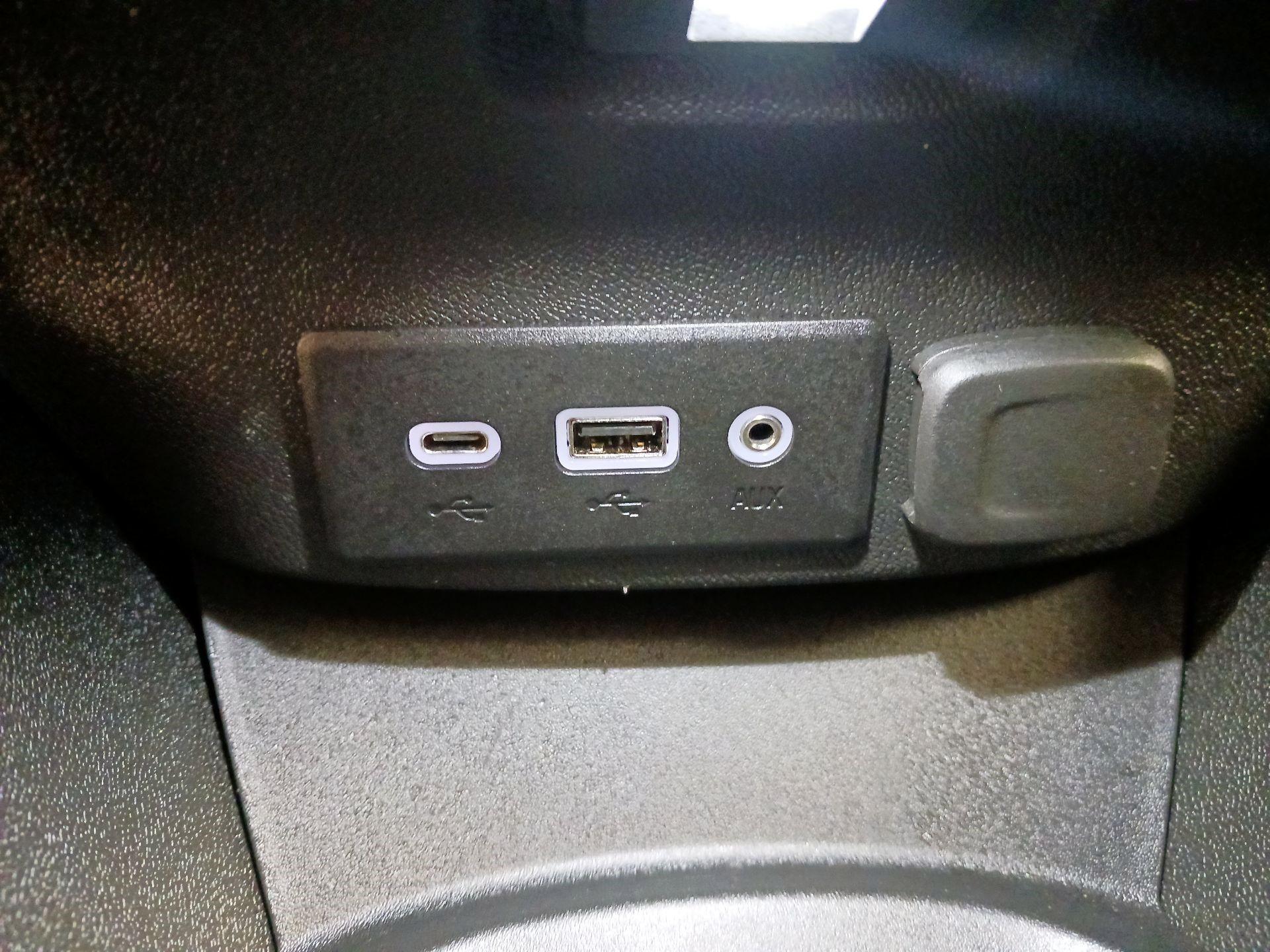 Thumbnail: 2020 Chevrolet Malibu - 18