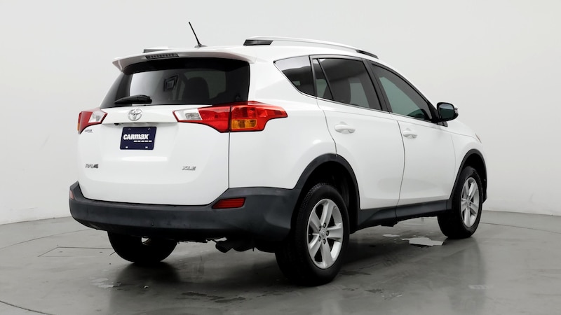 2014 Toyota RAV4 XLE 8