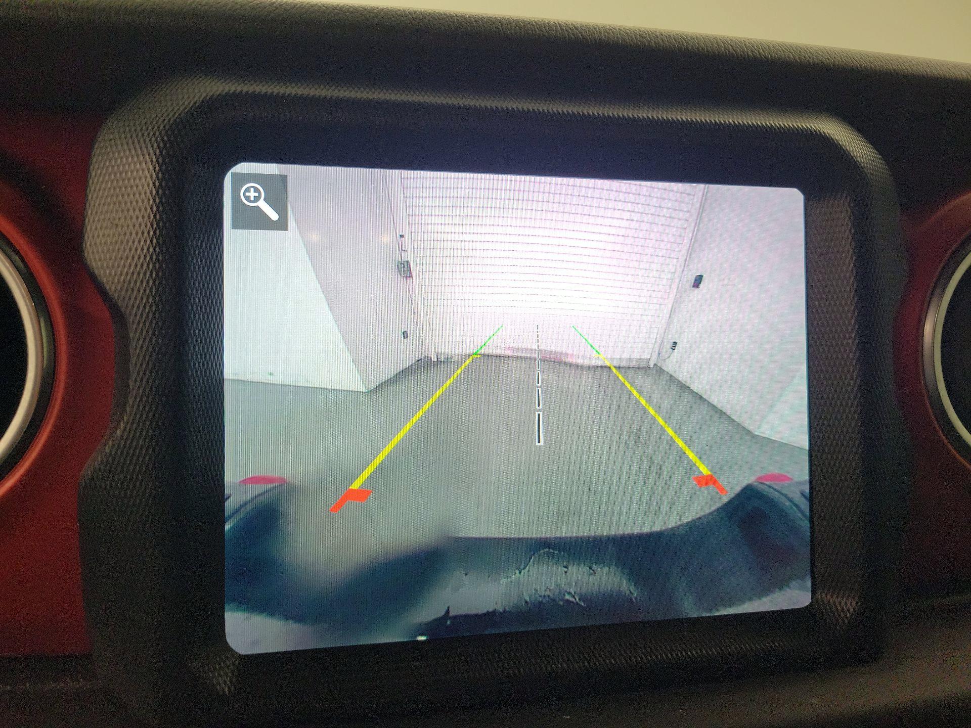 Thumbnail: 2020 Jeep Gladiator - 15