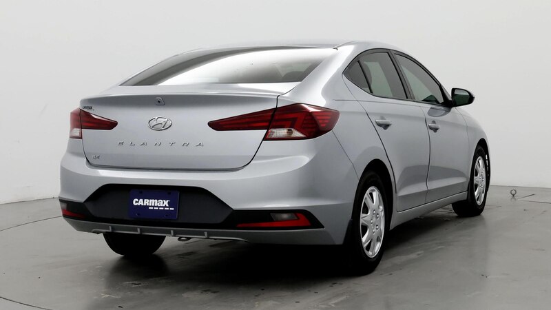 2020 Hyundai Elantra SE 8