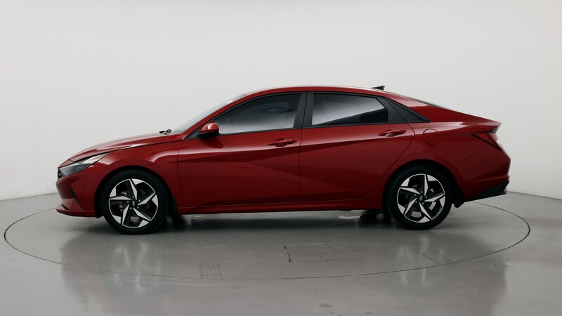 2023 Hyundai Elantra SEL 3