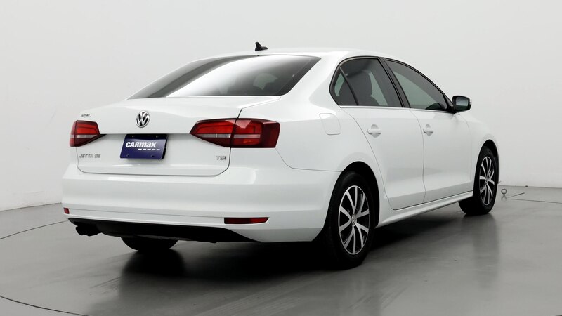 2017 Volkswagen Jetta SE 8