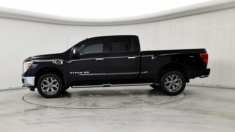 2019 Nissan Titan SV 3