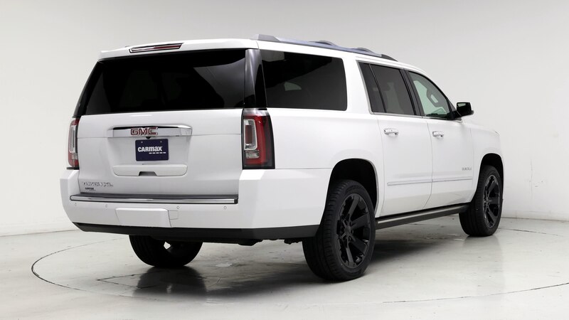 2020 GMC Yukon XL Denali 8