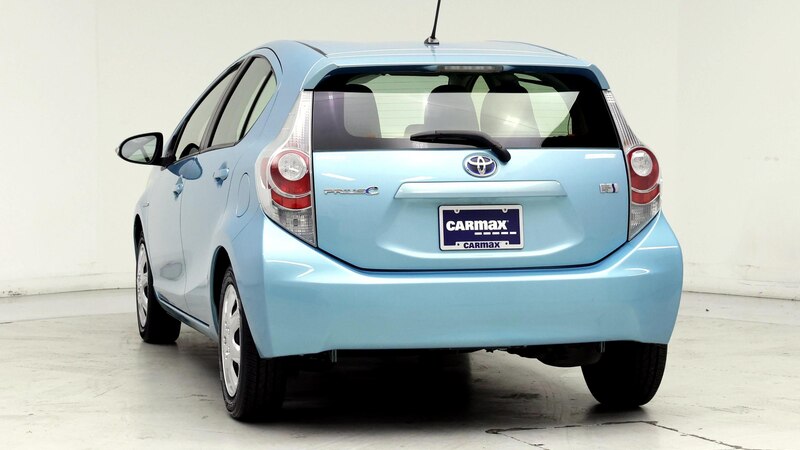 2014 Toyota Prius c Two 6