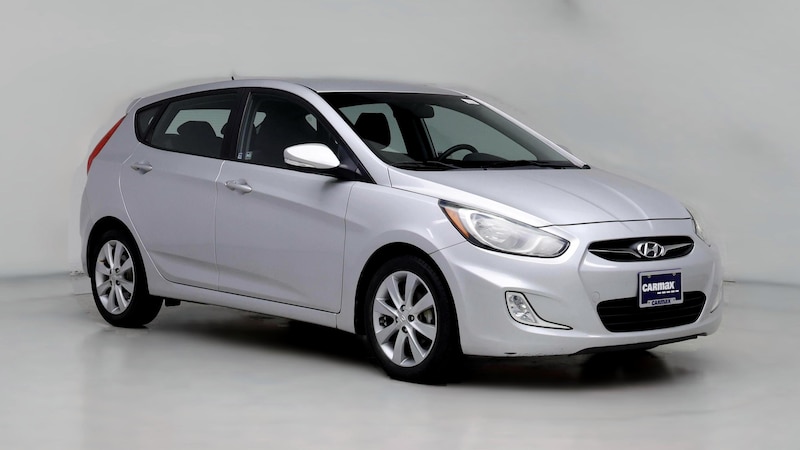 2013 Hyundai Accent SE Hero Image