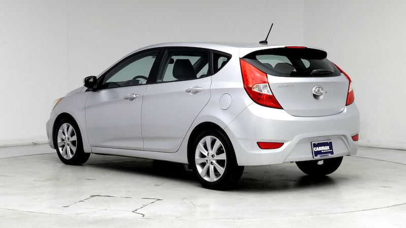 2013 Hyundai Accent SE 2