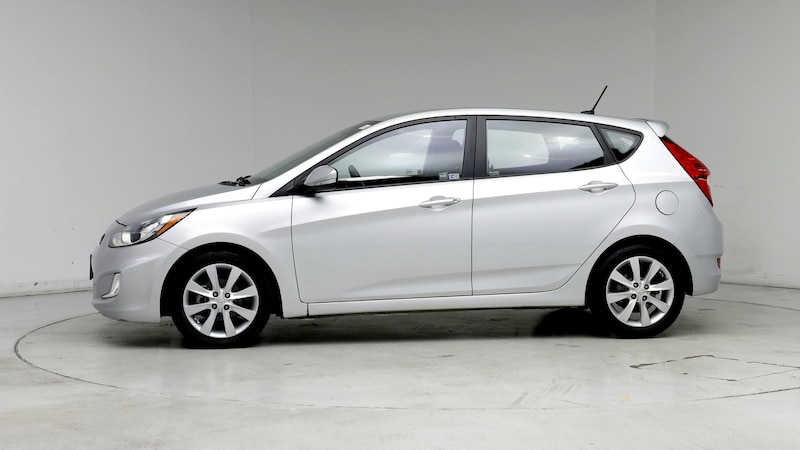 2013 Hyundai Accent SE 3