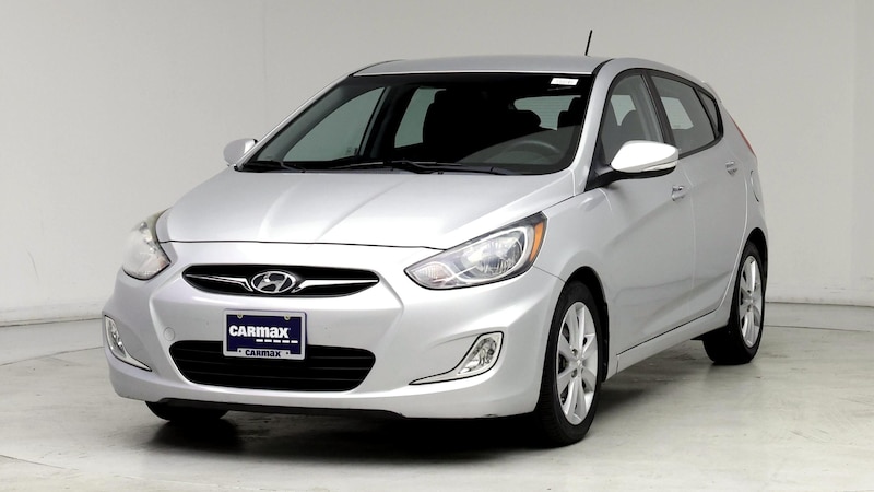 2013 Hyundai Accent SE 4