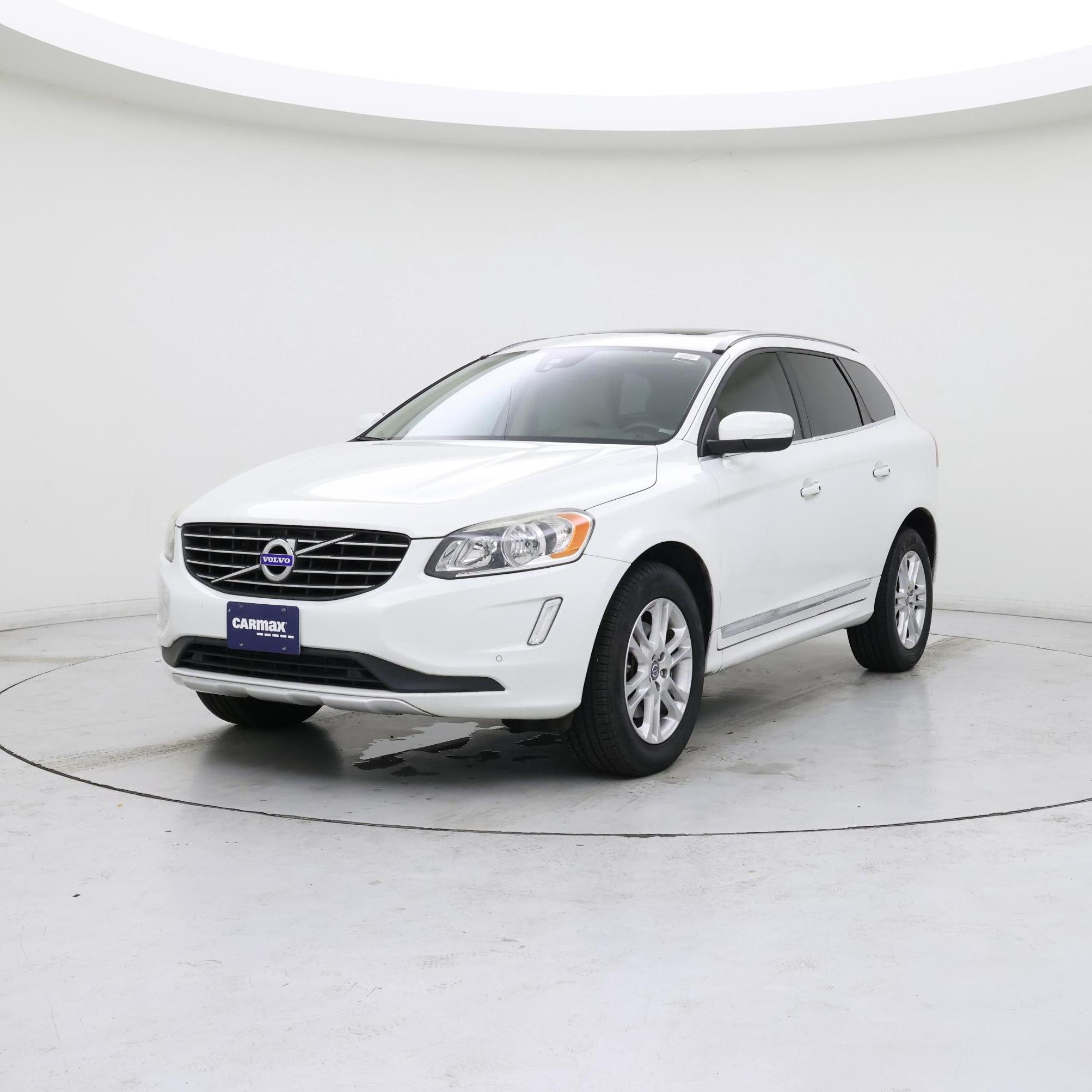 Thumbnail: 2015 Volvo XC60 - 4