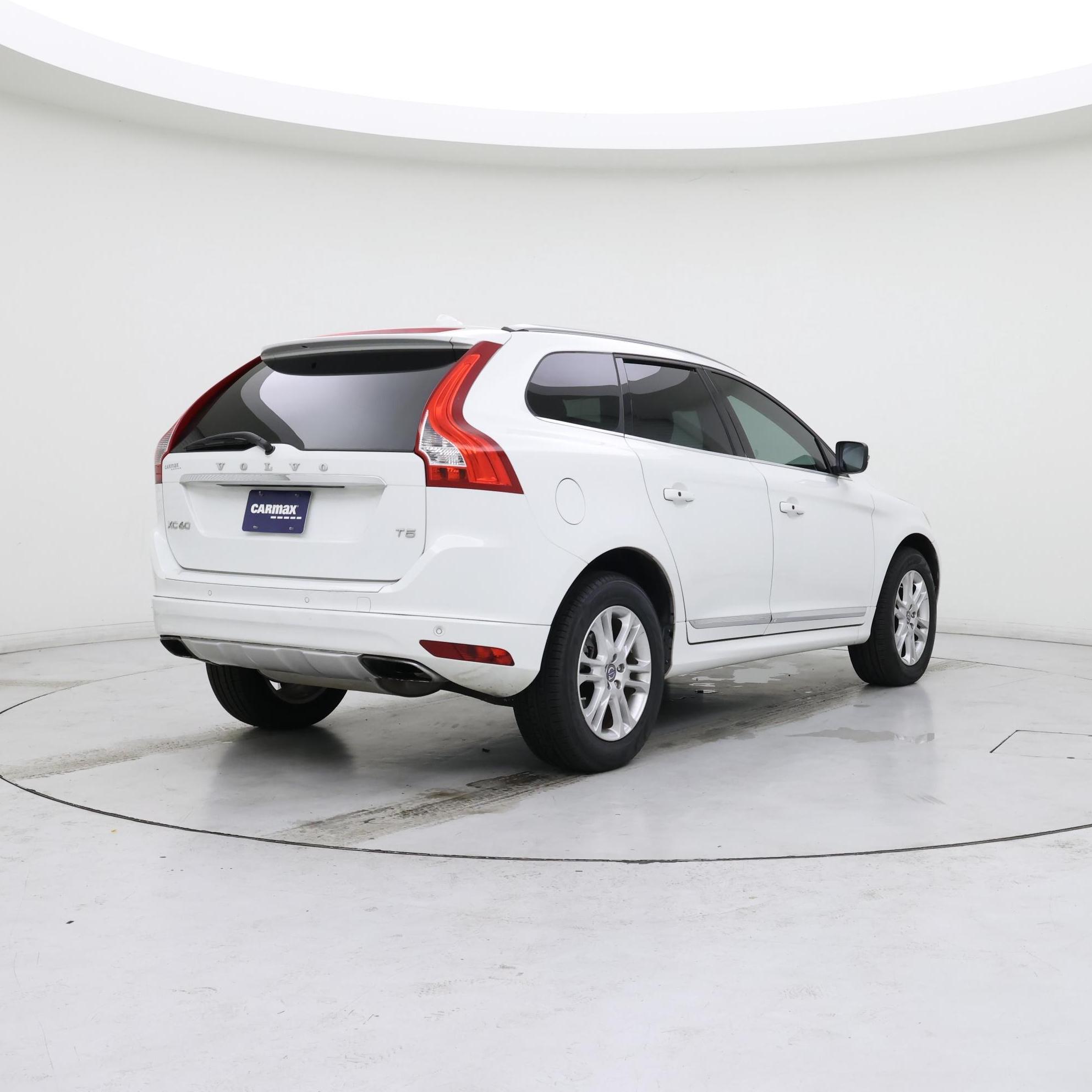 Thumbnail: 2015 Volvo XC60 - 8