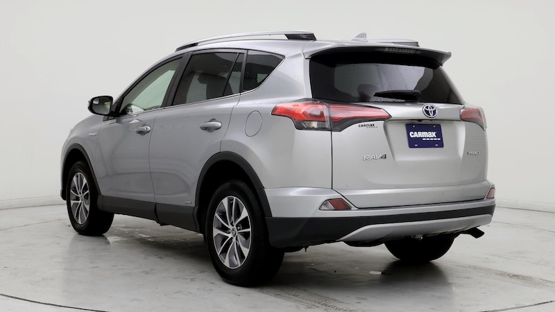 2018 Toyota RAV4 LE 2