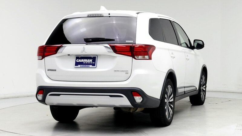 2019 Mitsubishi Outlander SE 8