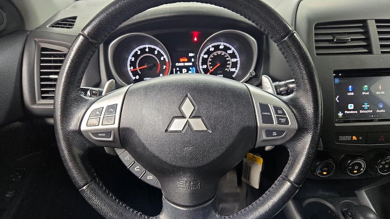 2013 Mitsubishi Outlander Sport ES 10