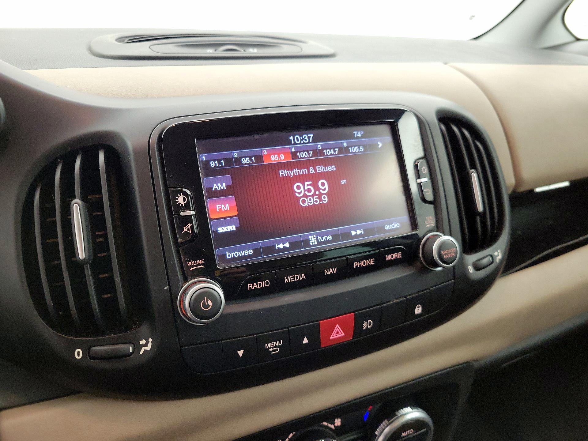 Thumbnail: 2014 Fiat 500L - 14