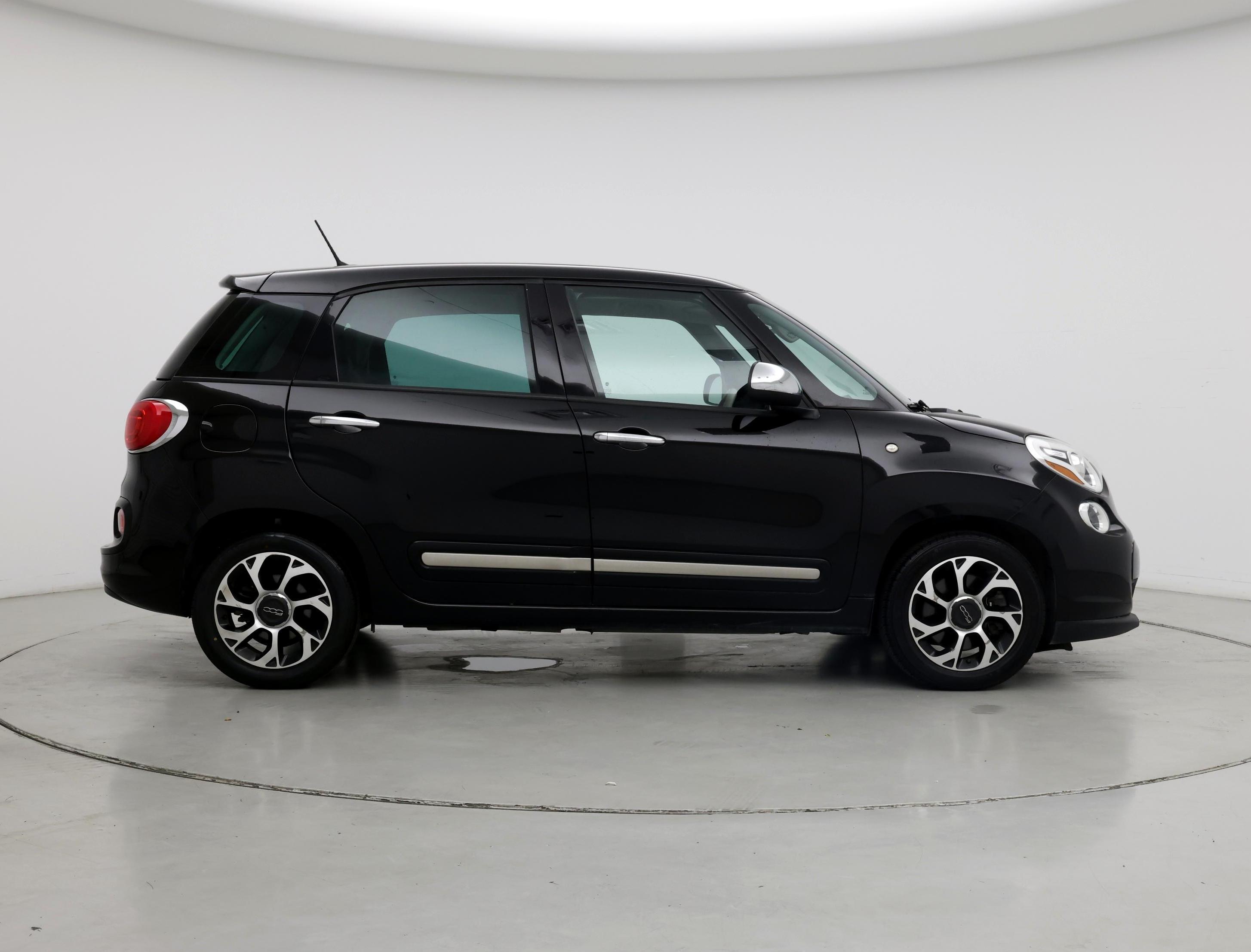 Thumbnail: 2014 Fiat 500L - 7