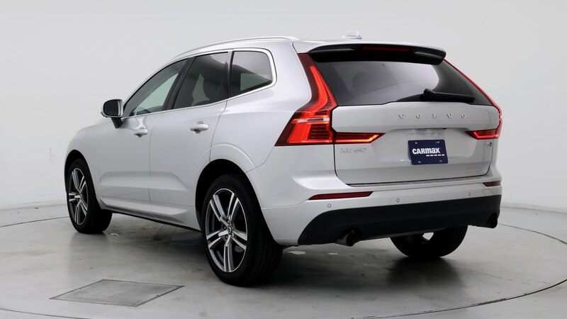 2021 Volvo XC60 T5 Momentum 2