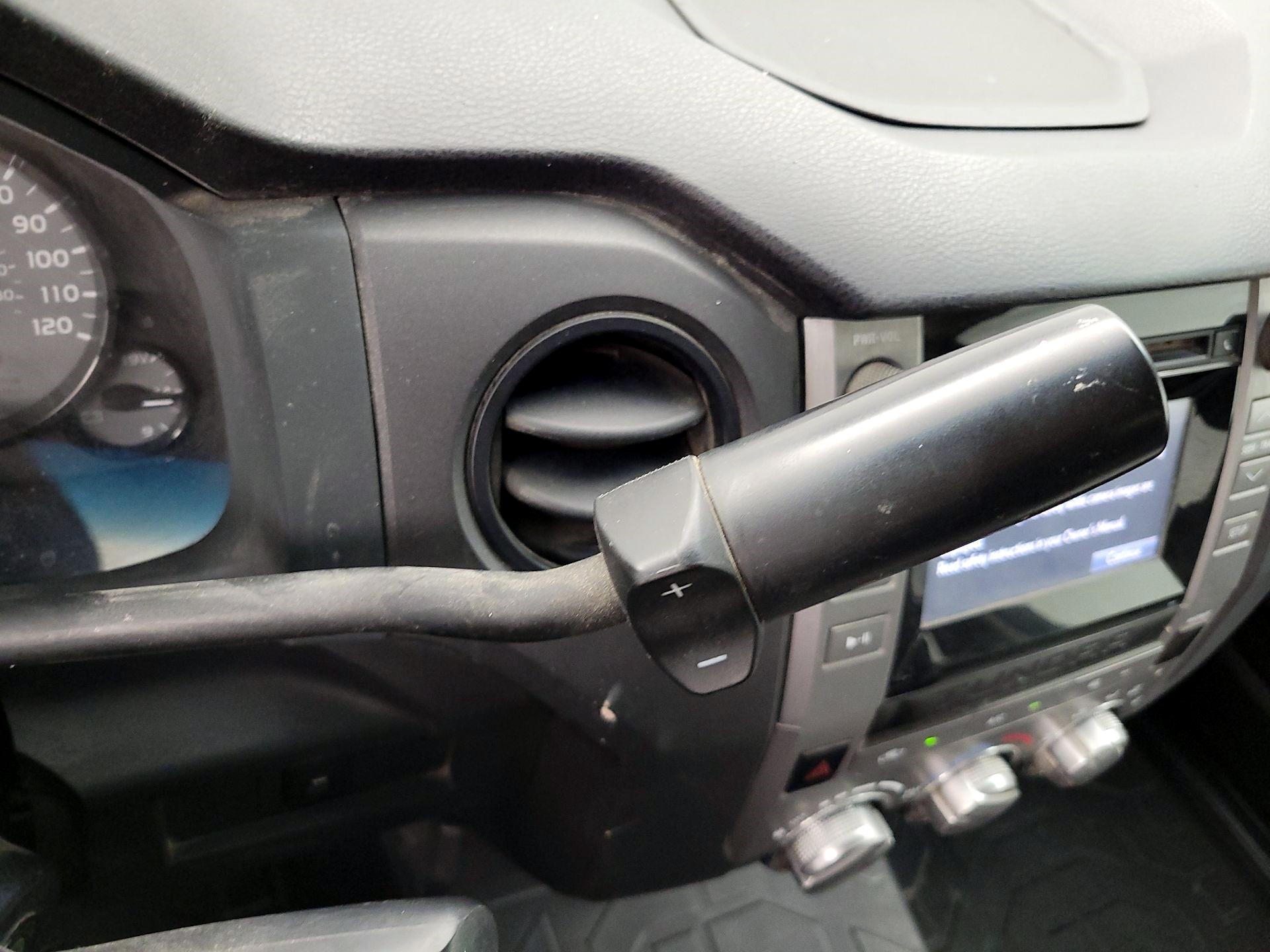 Thumbnail: 2016 Toyota Tundra - 17