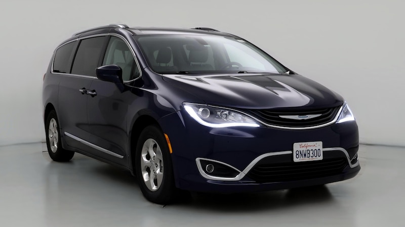 2018 Chrysler Pacifica Hybrid Touring L Hero Image