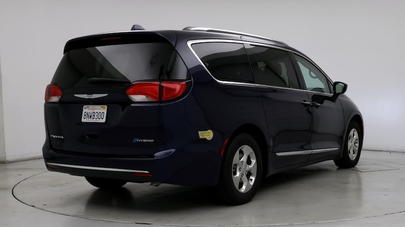 2018 Chrysler Pacifica Hybrid Touring L 8