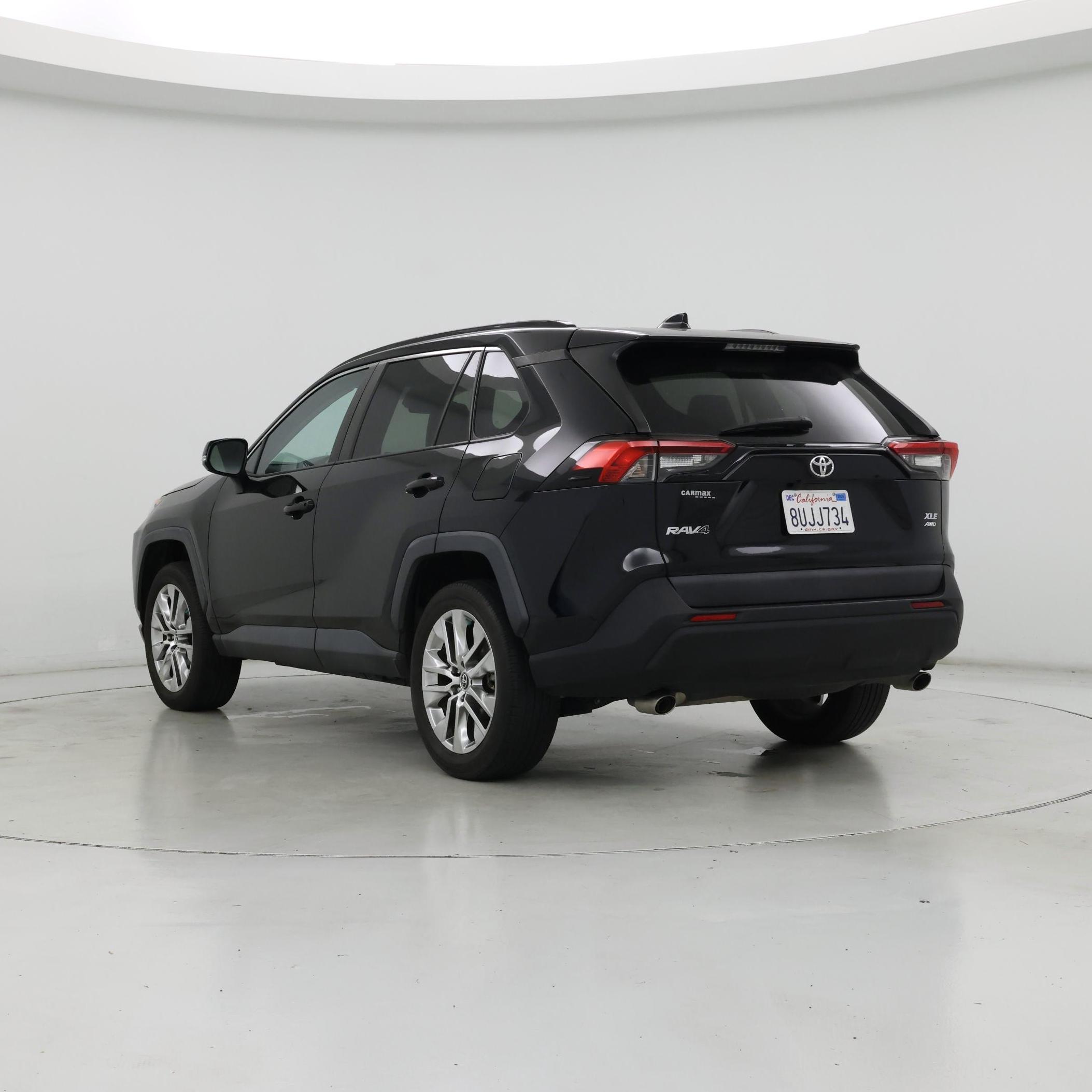 Thumbnail: 2020 Toyota RAV4 - 2
