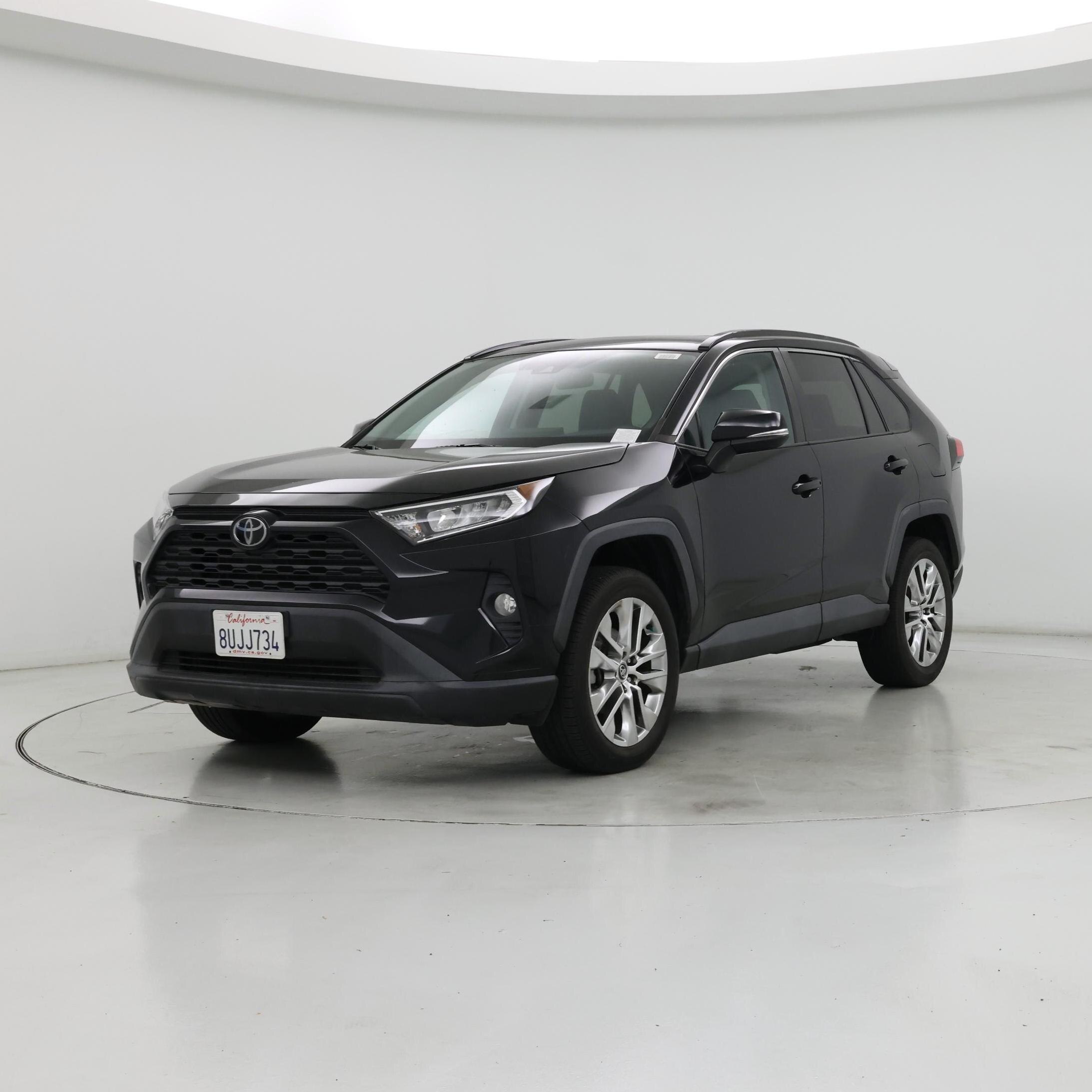 Thumbnail: 2020 Toyota RAV4 - 4