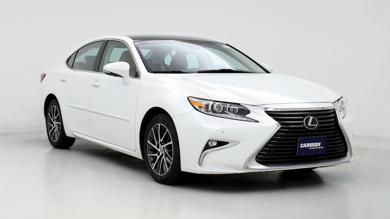 2017 Lexus ES 350 Hero Image