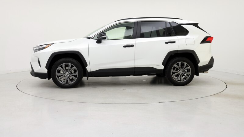 2024 Toyota RAV4 XLE Premium 3