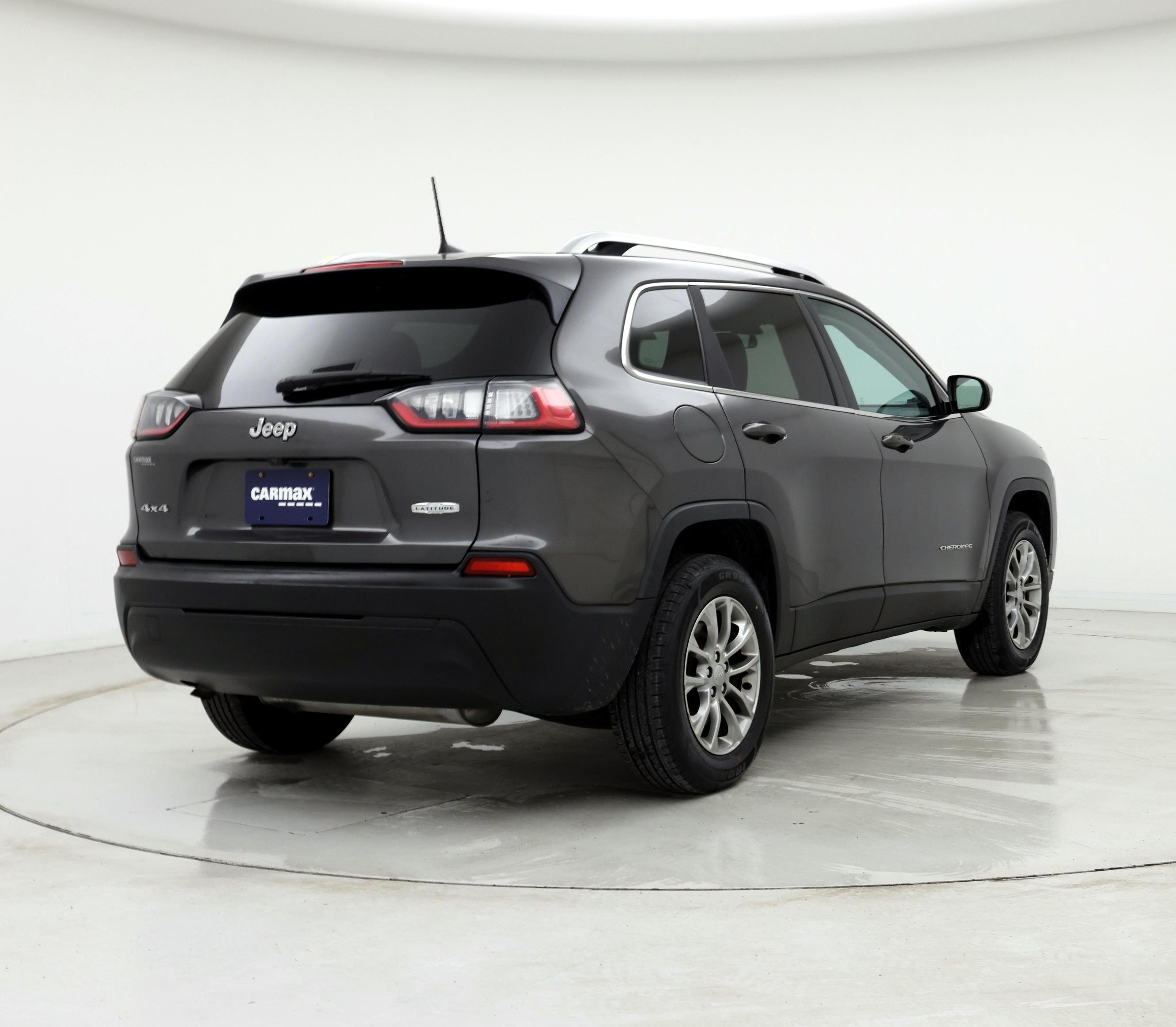 Thumbnail: 2019 Jeep Cherokee - 8