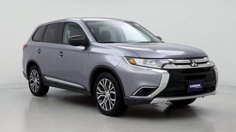 2017 Mitsubishi Outlander ES Hero Image