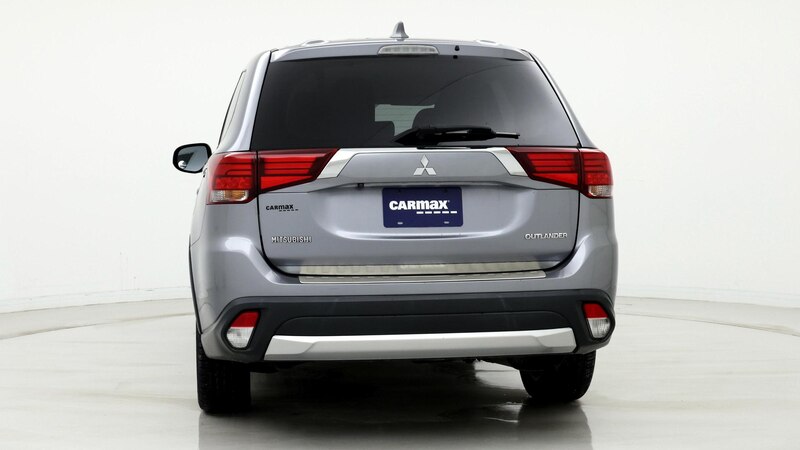 2017 Mitsubishi Outlander ES 6