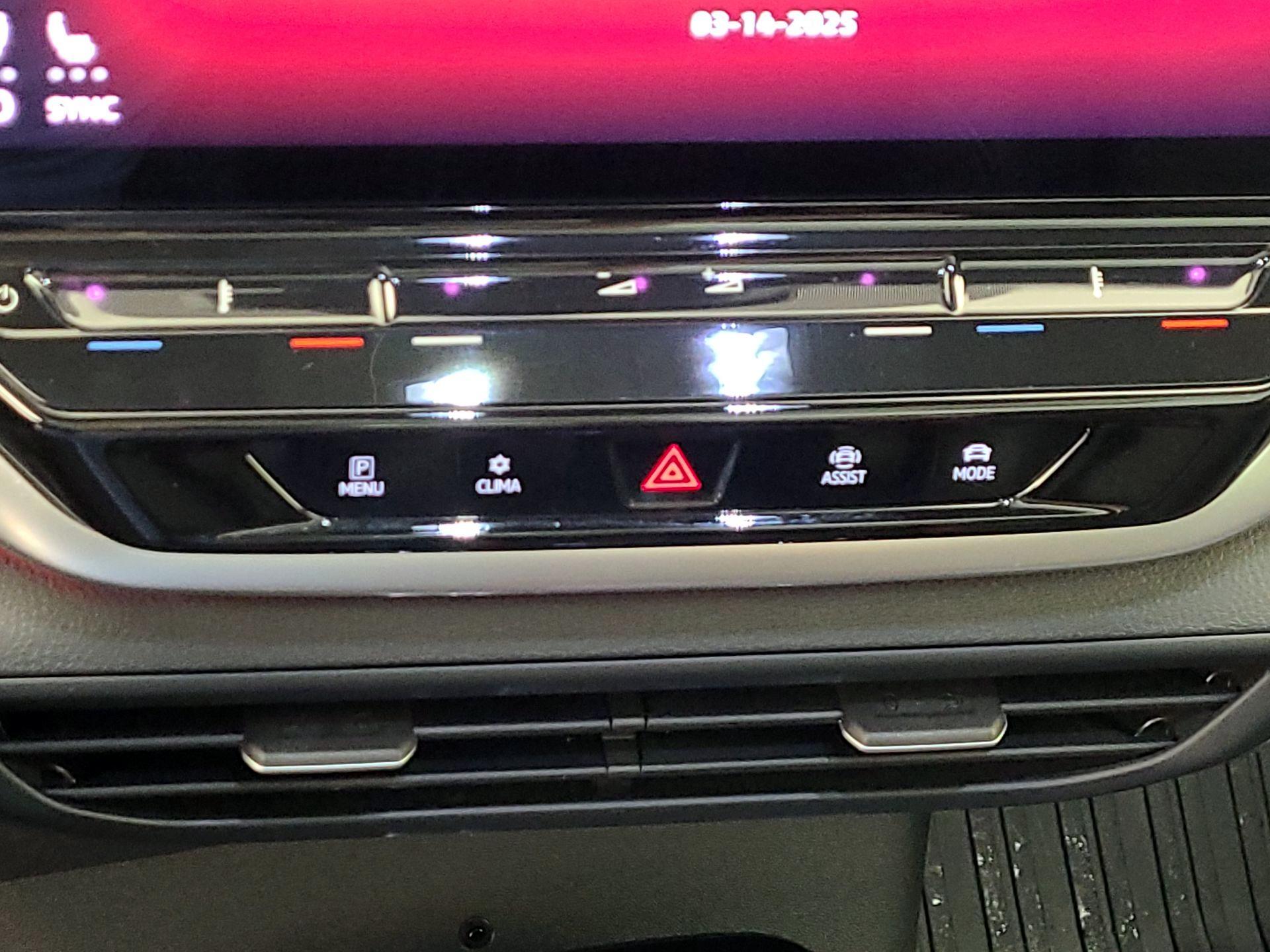 Thumbnail: 2021 Volkswagen ID.4 - 16