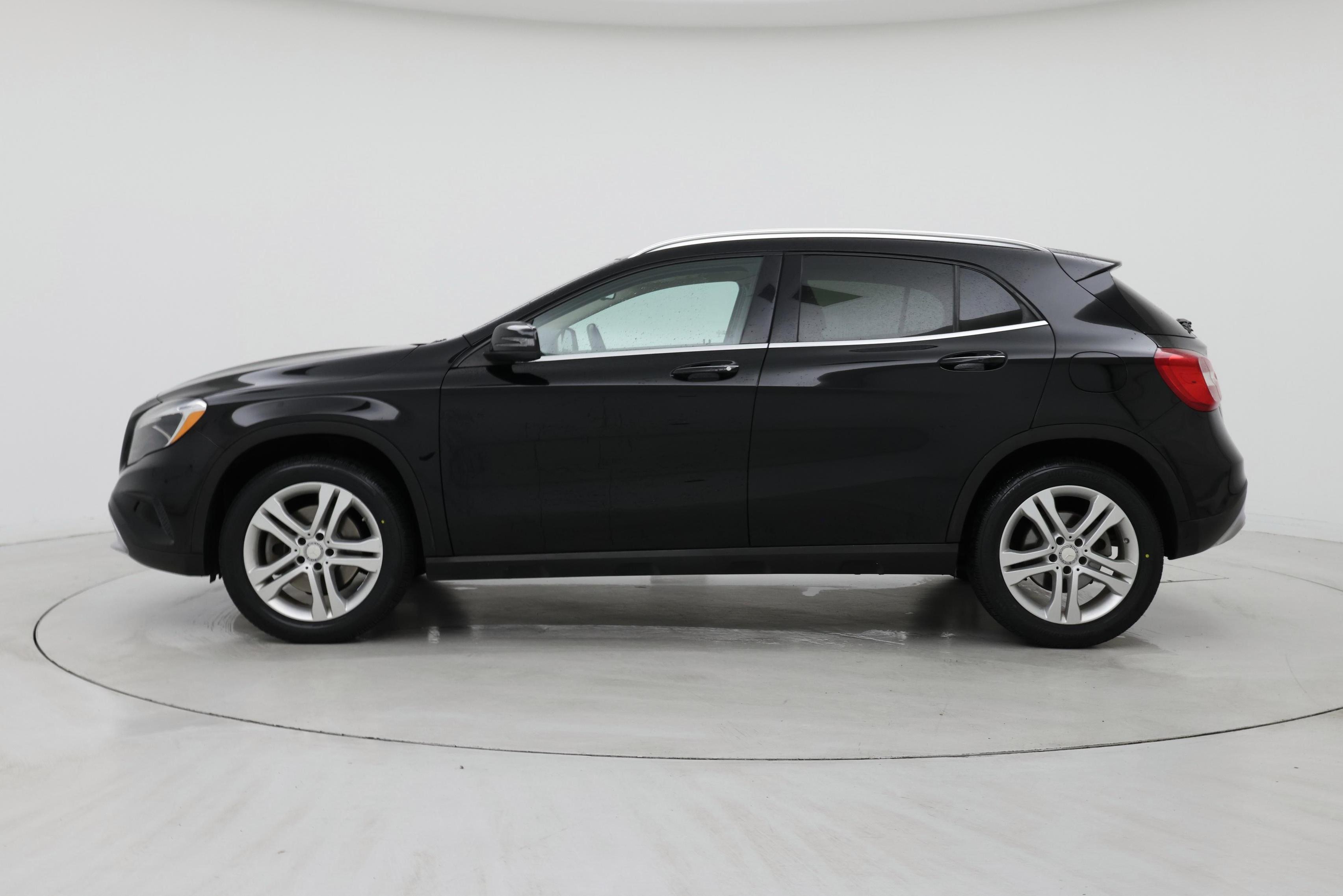 Thumbnail: 2016 Mercedes-Benz GLA - 3