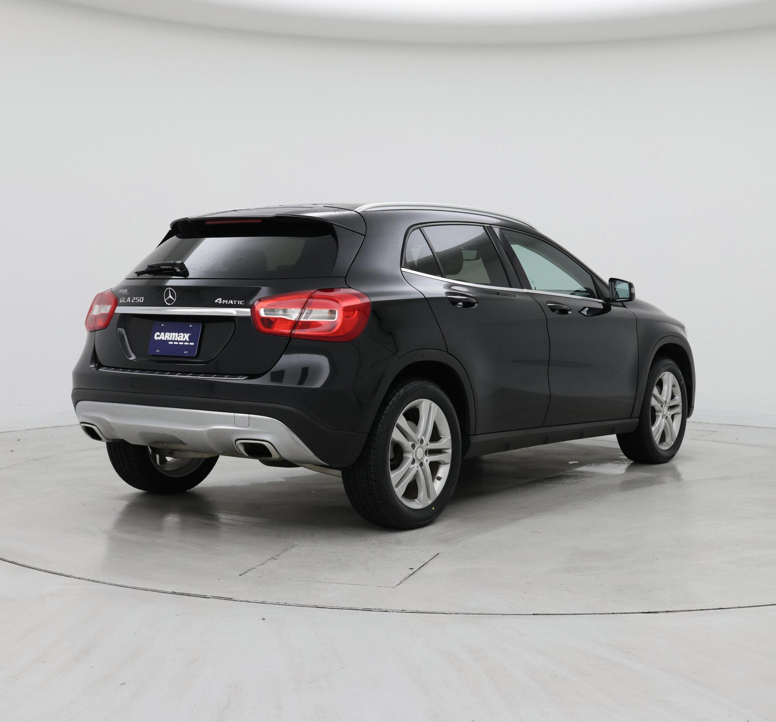 Thumbnail: 2016 Mercedes-Benz GLA - 8