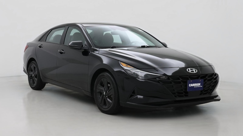 2022 Hyundai Elantra SEL Hero Image
