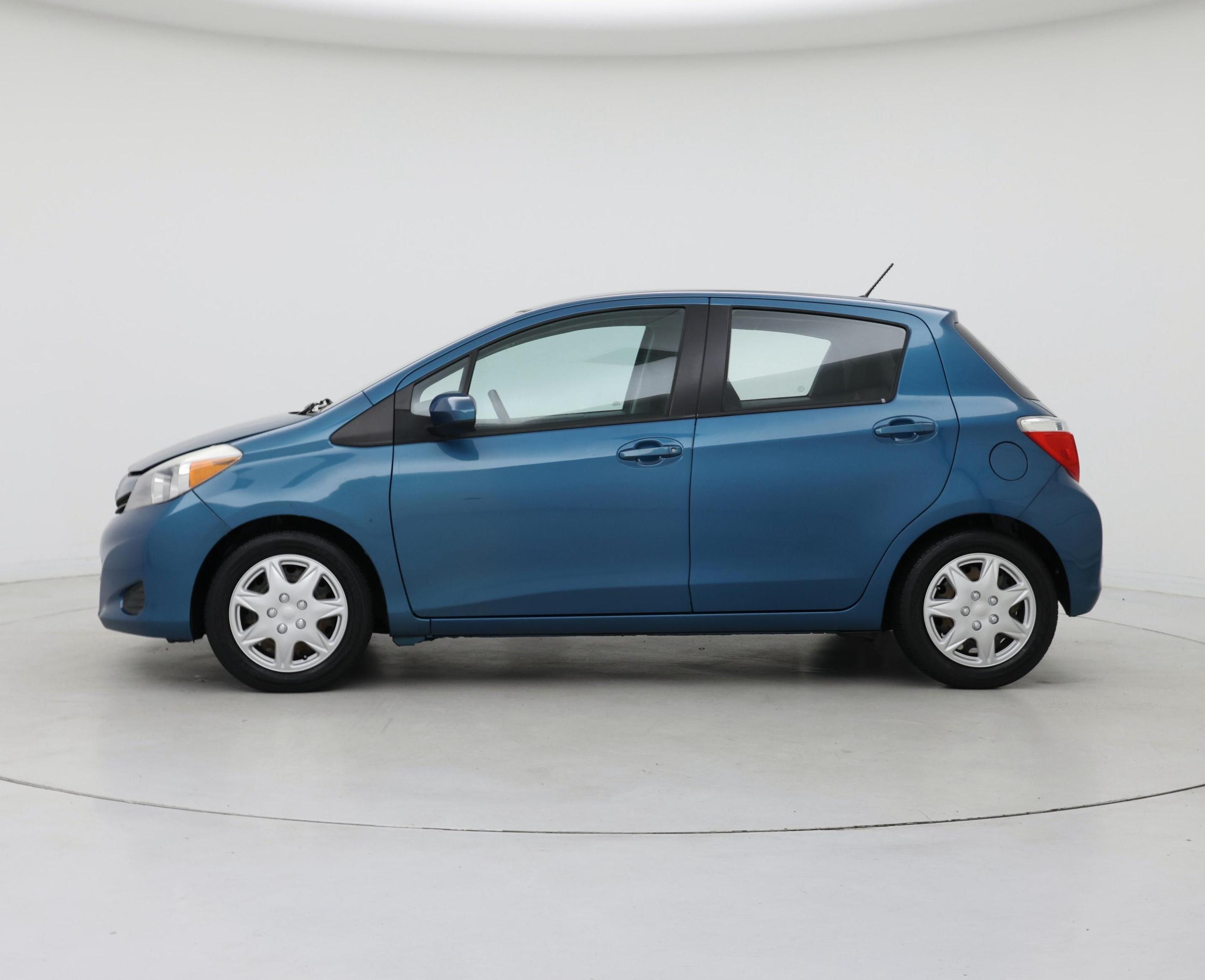 Thumbnail: 2014 Toyota Yaris - 3