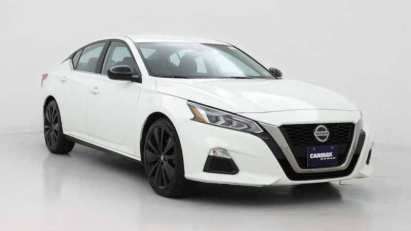 2020 Nissan Altima SR Hero Image