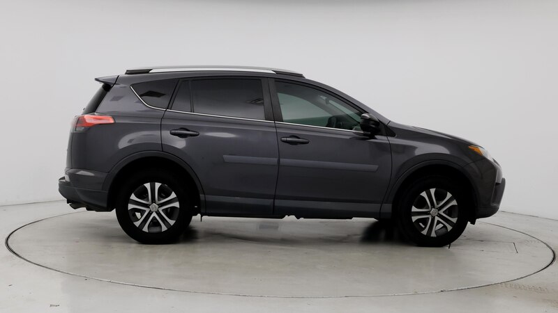 2017 Toyota RAV4 LE 7