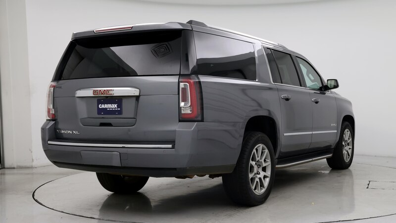 2020 GMC Yukon XL Denali 8