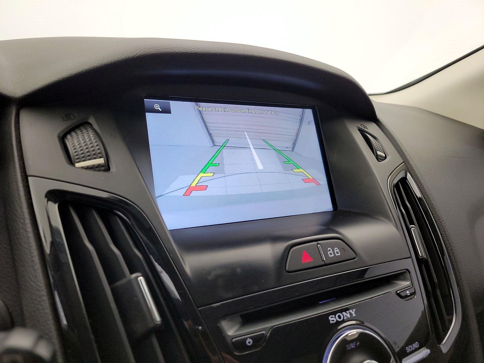 Thumbnail: 2014 Ford Focus - 15