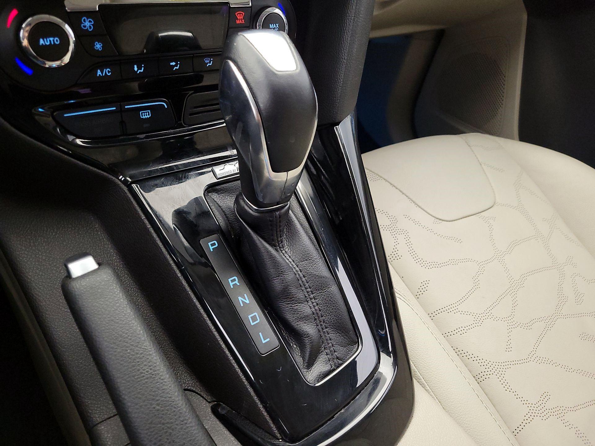 Thumbnail: 2014 Ford Focus - 18