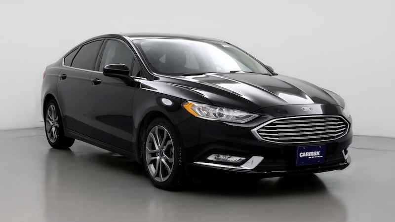 2017 Ford Fusion SE Hero Image