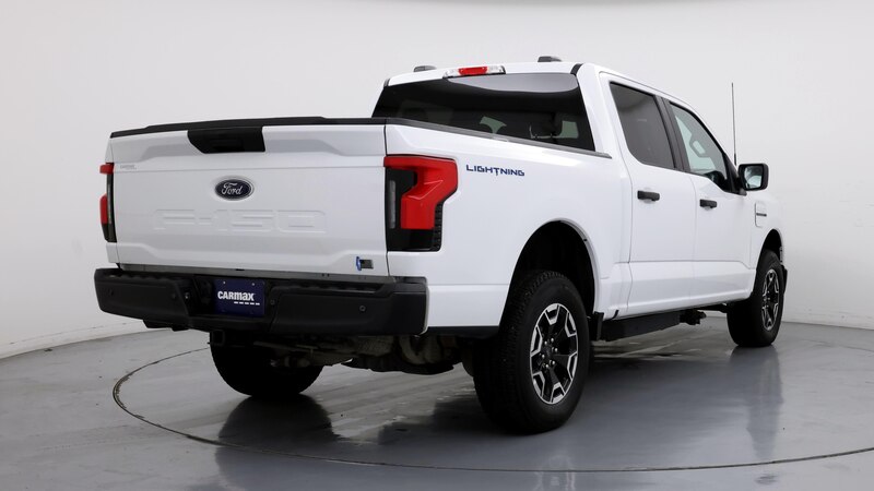 2022 Ford F-150 Lightning Pro 8