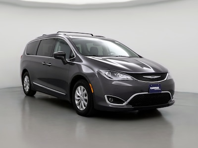 2018 Chrysler Pacifica  -
                Des Moines, IA