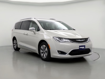 2017 Chrysler Pacifica Hybrid Platinum -
                Des Moines, IA