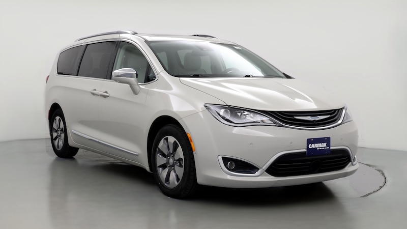 2017 Chrysler Pacifica Hybrid Platinum Hero Image