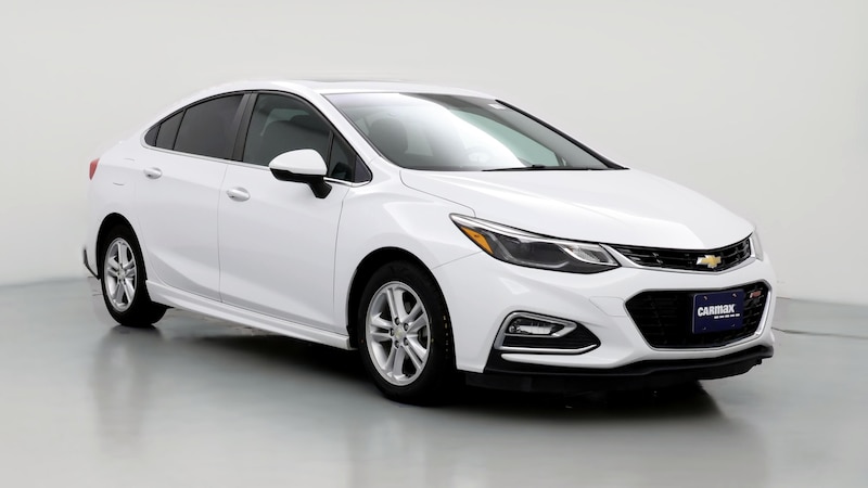 2017 Chevrolet Cruze LT Hero Image