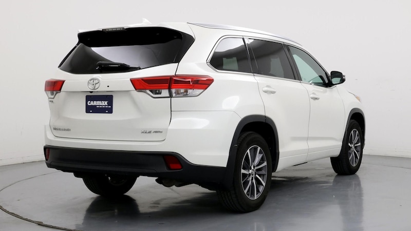 2018 Toyota Highlander XLE 8